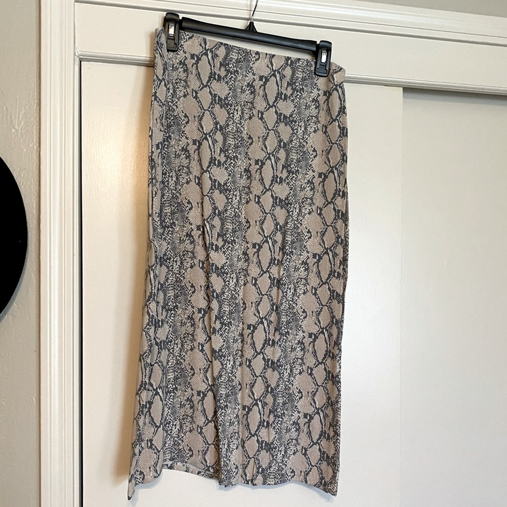 NEW! Snake print skirt